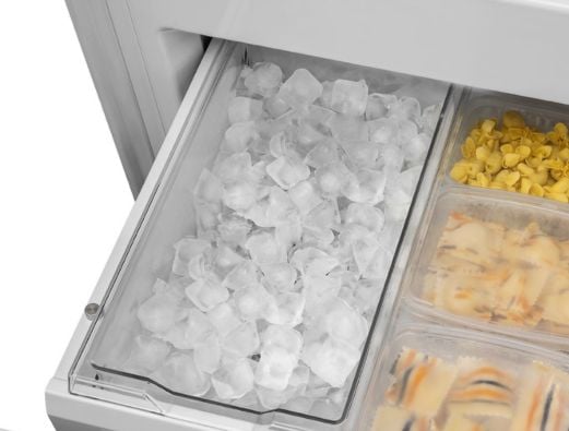 Painel TFT Touch e Ice Maker inteligente