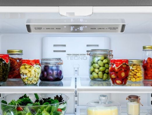 Iluminação LED no interior do refrigerador Tecno
