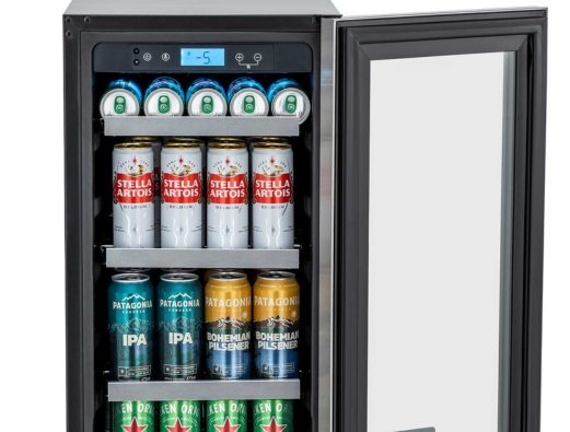 Capacidade para latas e garrafas da Cervejeira Tecno Vintage